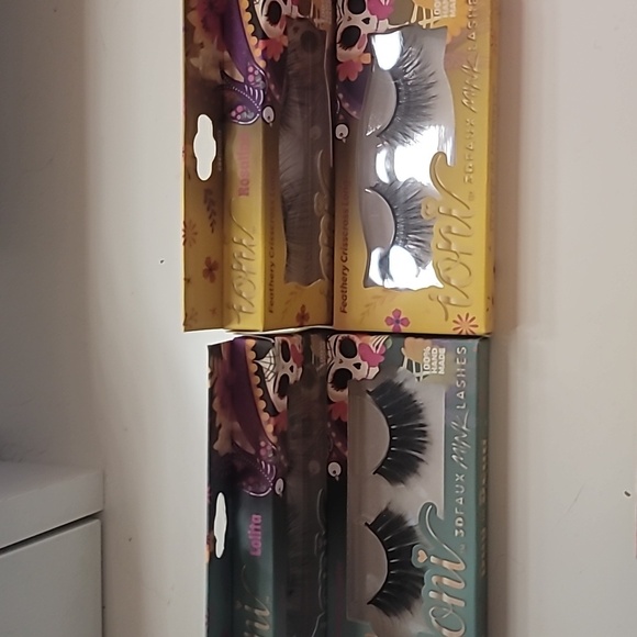 Ioni lashes - Picture 4 of 6